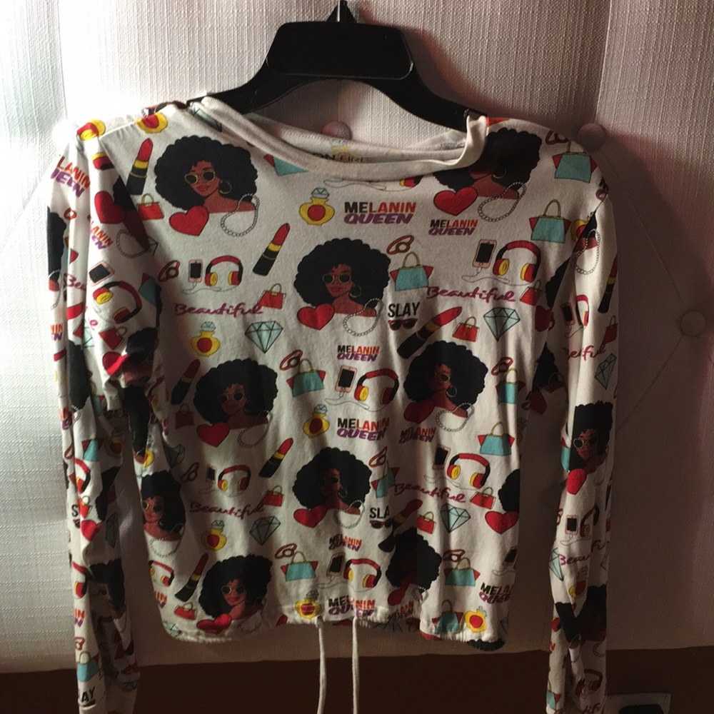 A long sleeve shirt